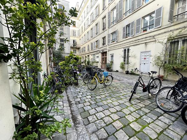 Appartement au cinquième étage