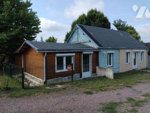  ensemble immobilier comprenant une construction en préfabriqué avec chalet à usage d'ancien ca...