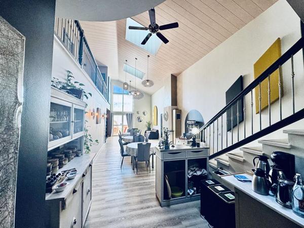 EXCLUSIVITÉ ? Propriété d'exception de 380 m² sur 2 hectares