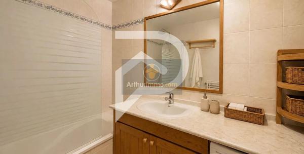 Vente                                                      Appartement
                        
                     5 pièces                      83 m2                     à Villennes-sur-Seine