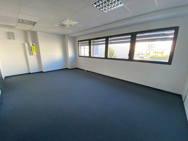 Location bureau Castelnau-le-Lez - 293 m² - 4 501 €/mois