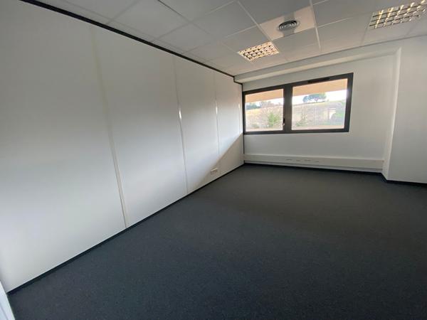 Location bureau Castelnau-le-Lez - 293 m² - 4 501 €/mois