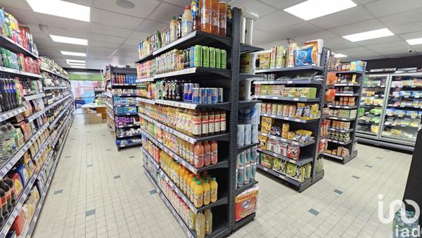 Boutique/Local commercial à vendre 150 m² Lardy