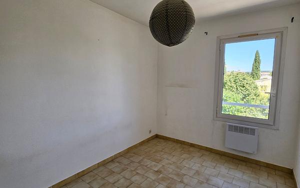 Appartement à vendre    2 pièces •  Pertuis