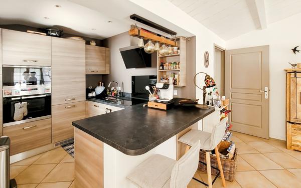 Maison à vendre    4 pièces •  Le Bois-Plage-en-Ré