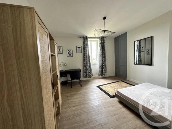 Immeuble à vendre  300 m 2   LIMOGES  - 87