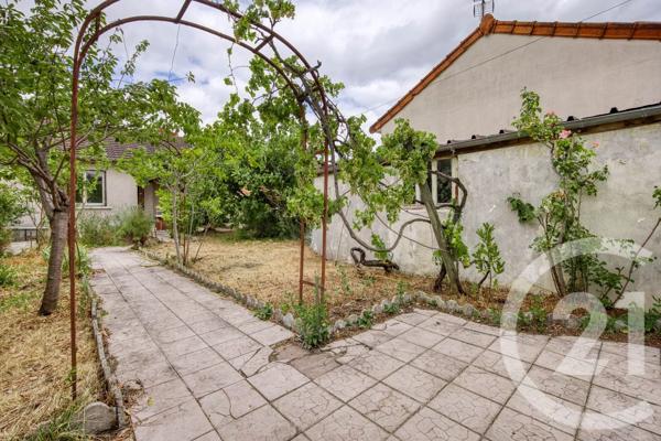 Maison à vendre  4 pièces - 64 m 2   VIGNEUX SUR SEINE  - 91