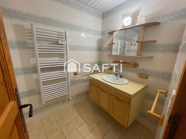 Maison en pierres 119 m² Brie (16590)