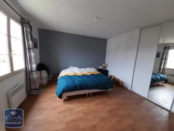 Maison à louer 7 pièces 169.9m² Saint-Cyr-sur-Loire (37540)