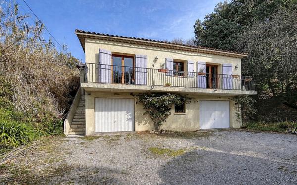 Maison à vendre    4 pièces •  Saint-Paul-de-Vence