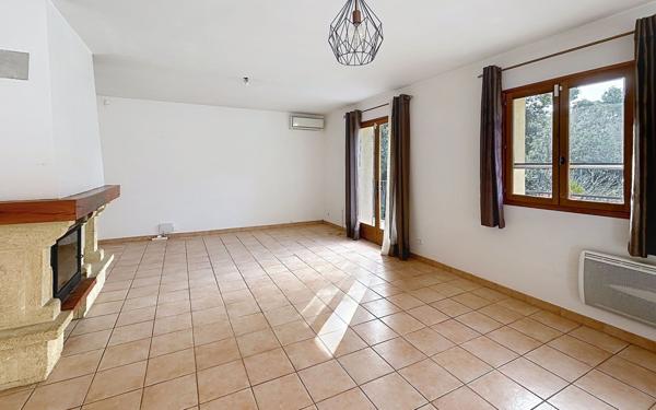 Maison à vendre    4 pièces •  Saint-Paul-de-Vence