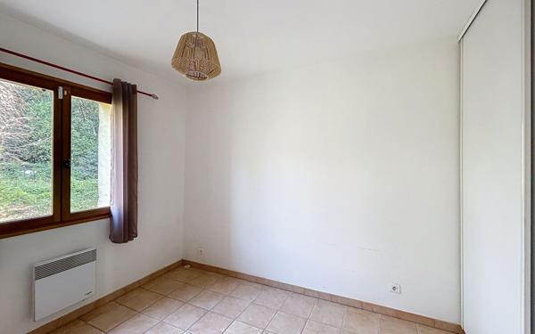 Maison à vendre    4 pièces •  Saint-Paul-de-Vence