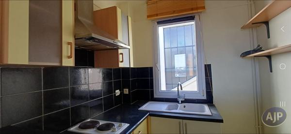 Location appartement Paris 13eme : 931 € - AJP Immobilière Passy Paris 16