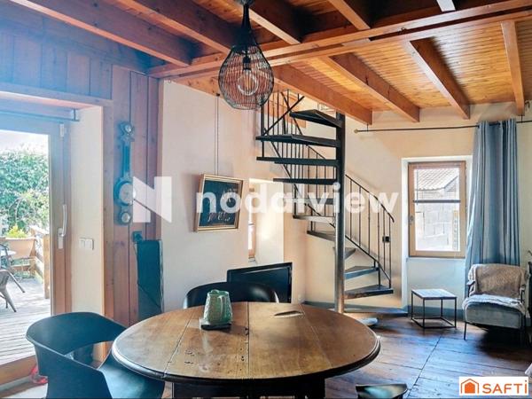 Maison esprit triplex entièrement rénovée! Coup de coeur assuré!