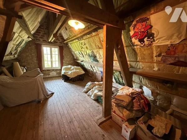 ENTRE ORBEC ET LISIEUX MAISON DE CARACTERE DE STYLE ANGLO NORMAND 4 CH