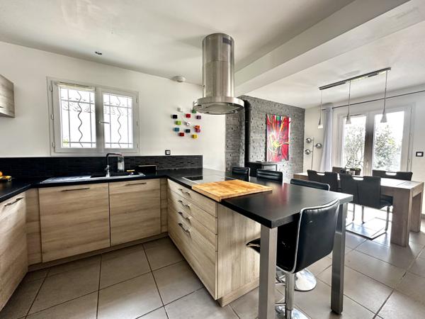 Maison 5 pièces - 100 m² Exclusivité efficity