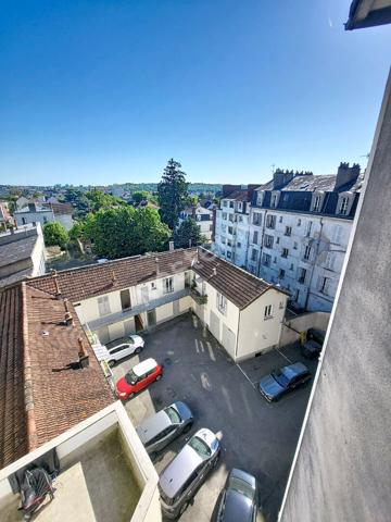 Bureaux à louer de 120,96 m² à Melun, secteur Gare