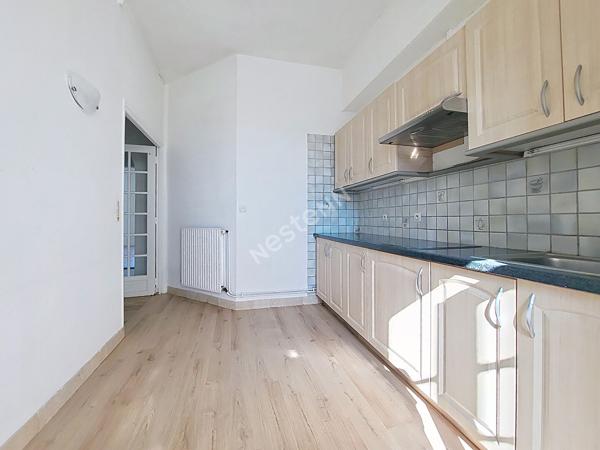 Bureaux à louer de 120,96 m² à Melun, secteur Gare