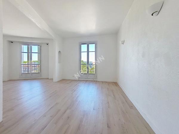 Bureaux à louer de 120,96 m² à Melun, secteur Gare