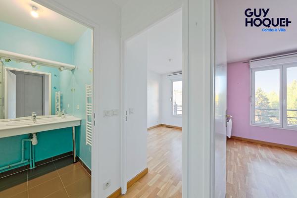 COMBS LA VILLE : appartement 3 pièces à vendre - 10 minutes à pied du RER