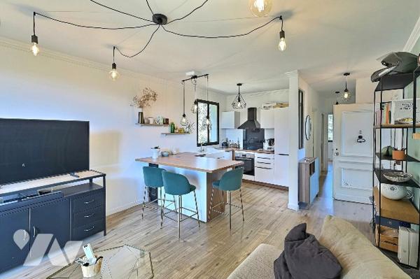 VILLENEUVE-LOUBET - HAUTS DE VAUGRENIER - LES ENGLADES
Appartement 2 pièces 43 m²