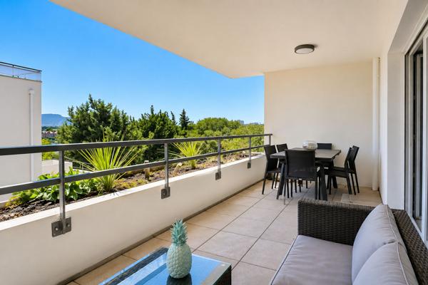 Appartement T4 Marseille 13012 - St Barnabé - ascenseur - terrasse - box