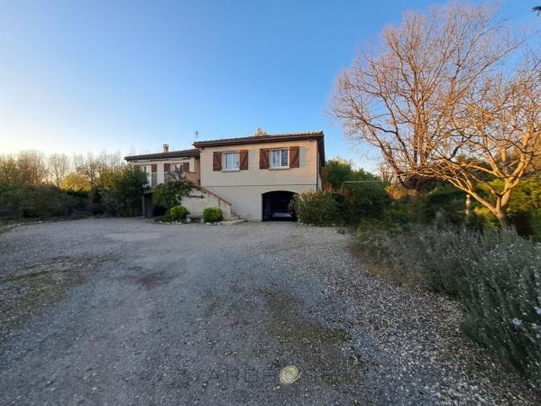 Maison familiale avec grand jardin, garage et cellier/atelier – Cadre paisible à la campagne