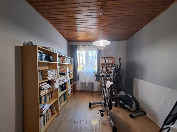 Maison familiale avec grand jardin, garage et cellier/atelier – Cadre paisible à la campagne