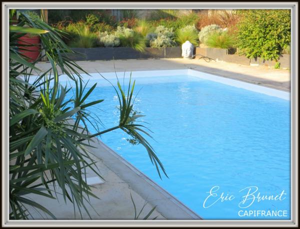 VILLENAVE D'ORNON - maison rénovée de 98 m² avec piscine + studio indépendant de 20 m²
