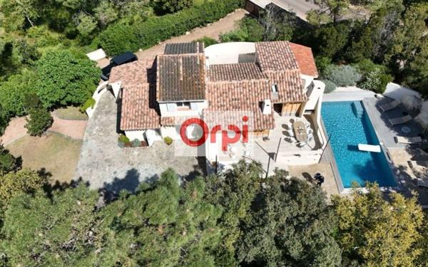 Maison à vendre    5 pièces •  Porto-Vecchio