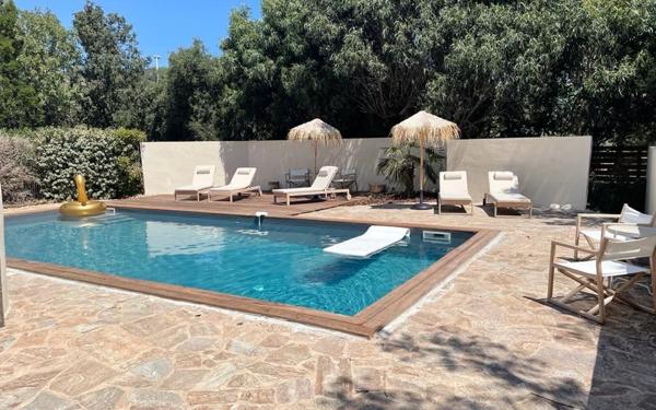 Maison à vendre    5 pièces •  Porto-Vecchio