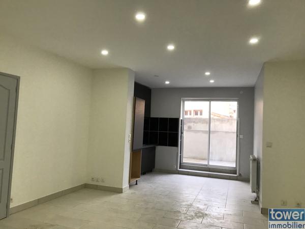 Appartement
                                                                                                                                                                                                                                                                                                                        4 pièce(s)                                                                                                                                                                                                          3 chambre(s)                                                                                                                                                                                                          95  m²