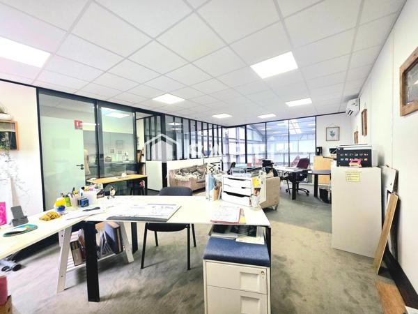 DEPOT LOCAUX COMMERCIAUX 192 M2 + JARDIN 25 M2