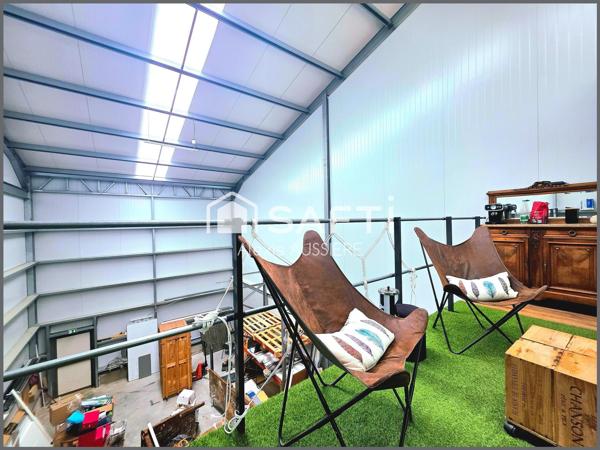 DEPOT LOCAUX COMMERCIAUX 192 M2 + JARDIN 25 M2