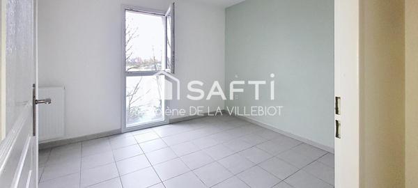 Appartement de type 3 avec terrasse et place de parking Bègles face au lac