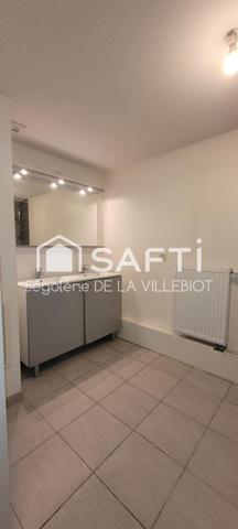 Appartement de type 3 avec terrasse et place de parking Bègles face au lac