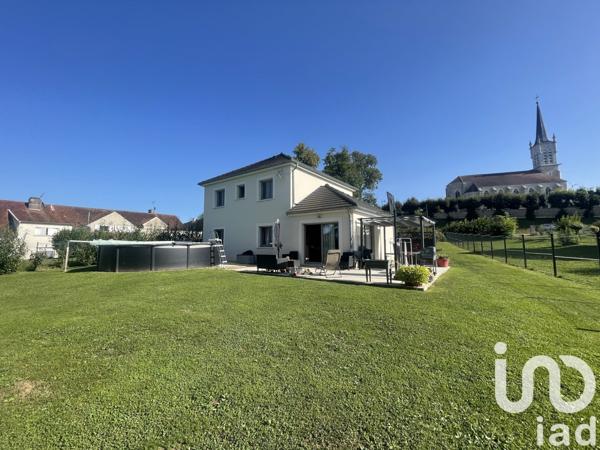 Maison 10 pièces de 145 m² à Chaudenay (52600)