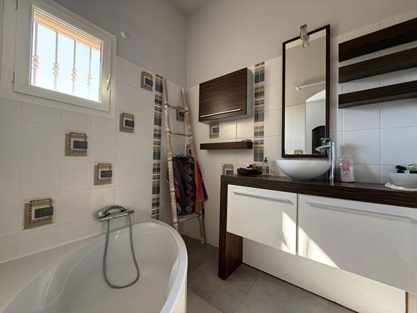 Maison Cabries 7 pièce(s) 257.01 m2