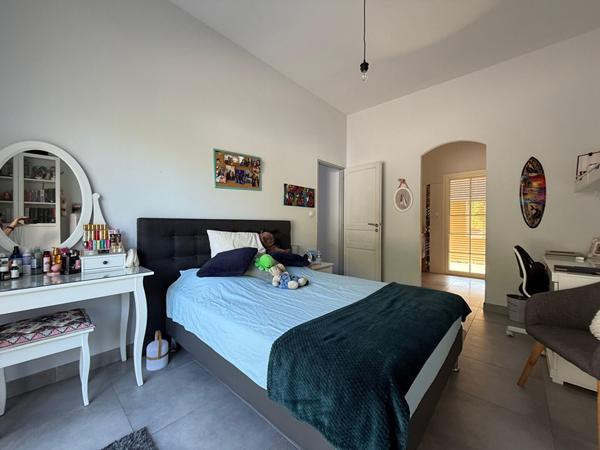 Maison Cabries 7 pièce(s) 257.01 m2