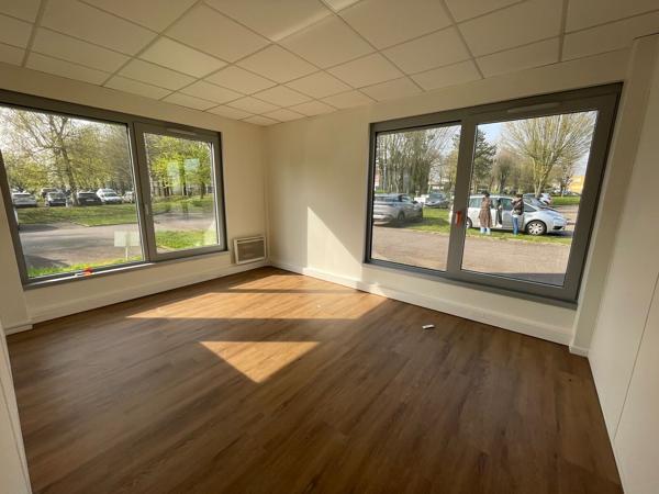 Bureaux à louer à MONT SAINT AIGNAN 76130