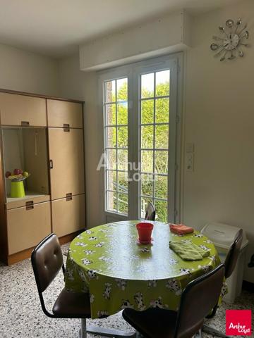 CHATEAUBOURG - BUREAUX A LOUER - 131 M²