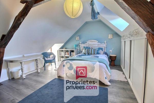 1h de PARIS - A VENDRE MAGNIFIQUE LONGERE à COLOMBAGES de 200 m2 environ, PISCINE, TERRAIN 2300 m2