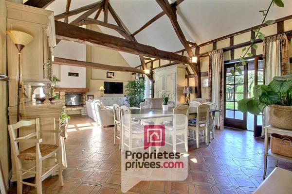 1h de PARIS - A VENDRE MAGNIFIQUE LONGERE à COLOMBAGES de 200 m2 environ, PISCINE, TERRAIN 2300 m2