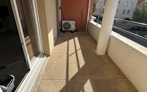 Appartement à vendre    2 pièces •  Istres