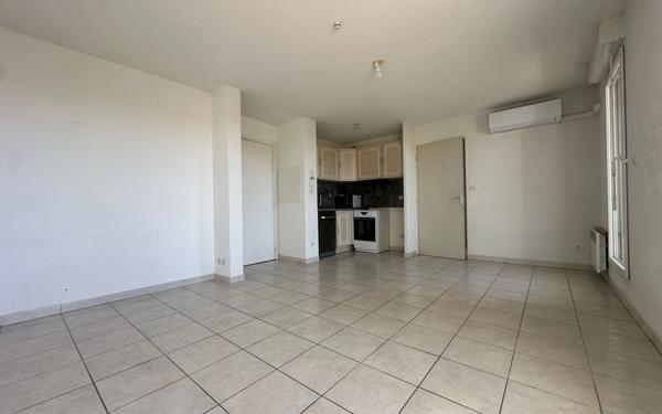 Appartement à vendre    2 pièces •  Istres