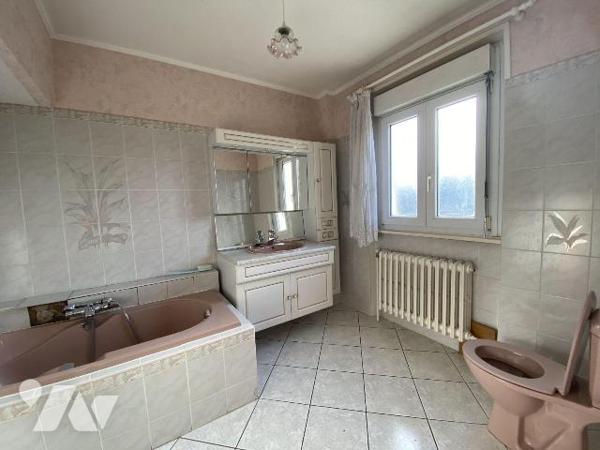 Secteur Lambezellec ? Maison en impasse avec beau potentiel
Située au calme en impasse, cette ...