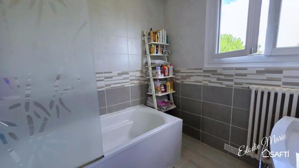 Maison familiale avec 5 chambres et 1 bureau