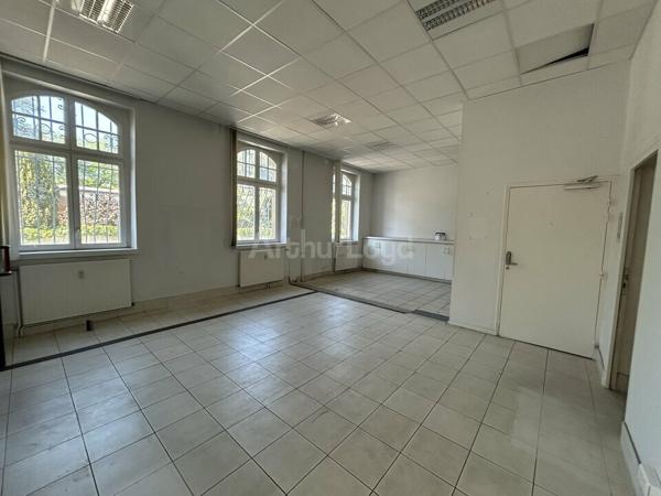 BUREAUX à VENDRE de 193 m²