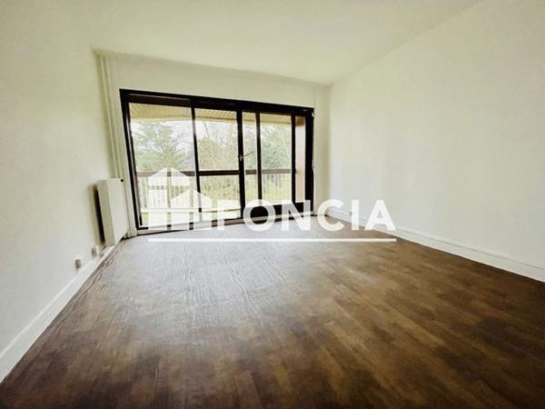 Location Studio 30.78 m² - 23 CHEMIN DESVALLIERES Ville D'avray 92410