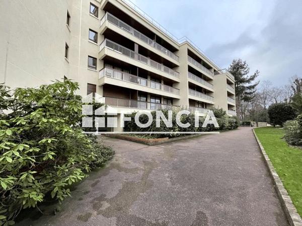 Location Studio 30.78 m² - 23 CHEMIN DESVALLIERES Ville D'avray 92410